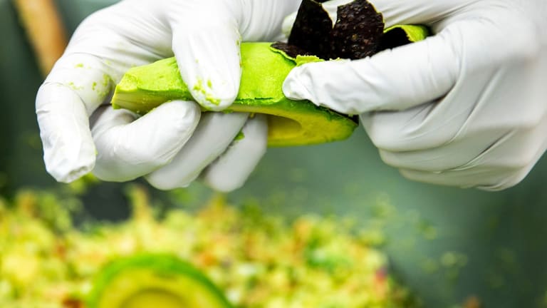 La impresionante cantidad de aguacates que se consumirán en el Super Bowl